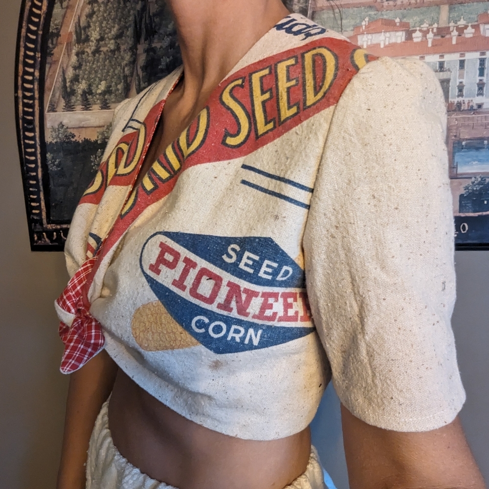 Vintage Feedsack Cropped Tie-Front Top S - image 4